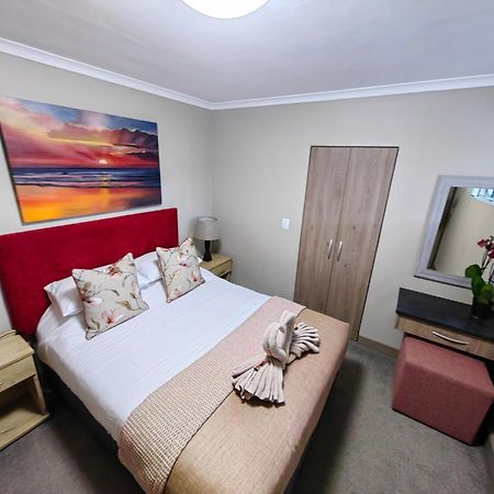 Karibu Self-Catering Accommodation Hermanus Zewnętrze zdjęcie